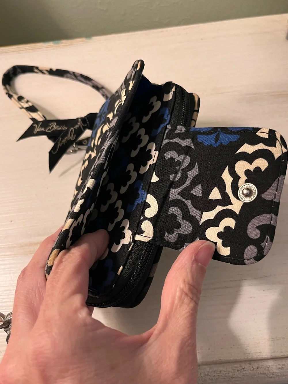 Vera Bradley “Canterberry Cobalt” Quilted Zip-Around Wristlet